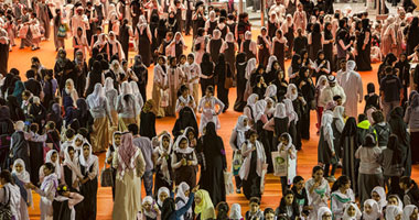 إقبال مدرسى على معرض الشارقة للكتاب فى ختام فعالياته