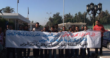 مؤقتو نوادى هيئة قناة السويس ينظمون وقفة احتجاجية لتثبيتهم