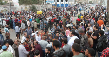 تواصل الاشتباكات فى "قصر العينى".. وسقوط عشرات المصابين 