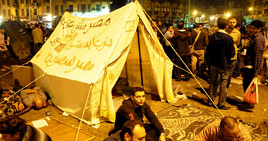 15خيمة للقوى المدنية استعدادا للاعتصام بميدان التحرير 