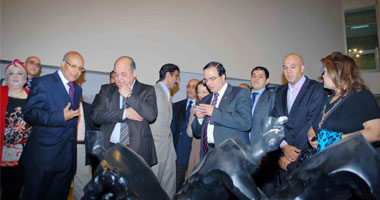 وزير الثقافة يفتتح الدورة الثالثة والعشرين لصالون الشباب