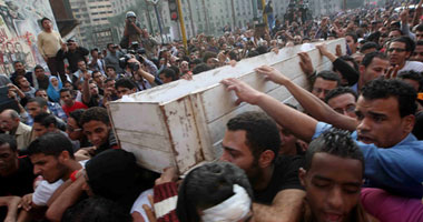 بالصور.. جثمان "جيكا" يصل التحرير.. والمئات يستعدون لتشييعه 