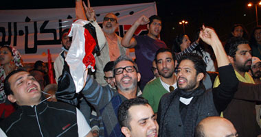 بالصور.. محمد حماقى من التحرير: "يسقط يسقط حكم المرشد"