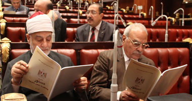 "التجمع" يستنكر مخطط الجماعة للعجلة بالدستور ويصفه بـ"الجنونى"