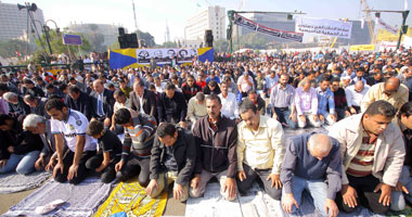 "المحلاوى" يعتذر عن خطبة الجمعة.. وخطيب التحرير يطالب "مرسى" بالرحيل قبل انفجار الأوضاع.. و"الأزهر" يحذر من دخول البلاد فى فوضى.. "وحافظ سلامة": مصر ليست تكية ولا أحد فوق القانون