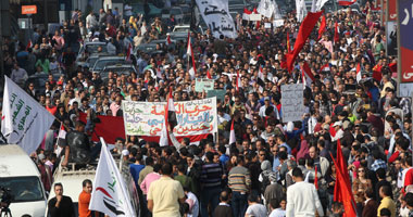 مسيرة مصطفى محمود تشعل الشماريخ عقب دخولها التحرير