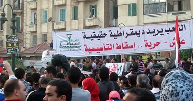 ألتراس الإسكندرية ينضمون لمليونية "حلم الشهيد" ويشعلون الشماريخ