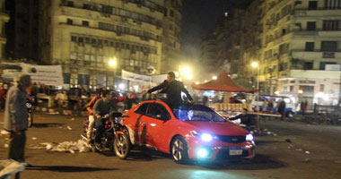 "عبده موتة" يعتصم بميدان التحرير استعدادًا لمليونية حلم الشهيد