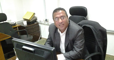 خبير اقتصادى: الحكومة تتعامل مع قطاع السياحة مثل "الهواة"