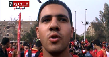 بالفيديو.. جماهير الأهلى تصف تأمين مباراة أورلاندو بـ"حالة الحرب"