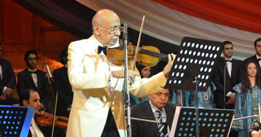 "الحاج سعد".. آخر من تبقى من زمن الفن الجميل.