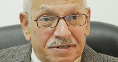 كمال أبو المجد: تهنئة المعارضة القطرية للمشير السيسى "مشرف"