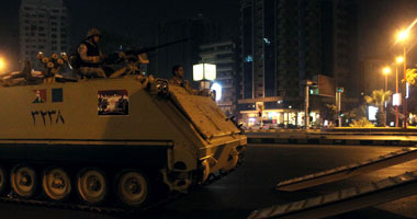 قوات الجيش تسحب مدرعاتها من ميدان مصطفى محمود