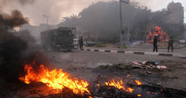الأمن يطلق قنابل الغاز لتفريق مسيرة إخوانية بدمنهور