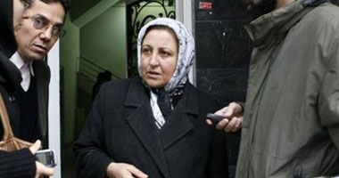 شيرين عبادى تؤكد أنها ستدافع عن روكسانا صابرى