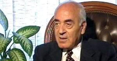 اليوم.. عبد العزيز حجازى فى حفل "طيبة" بـ"الفنون المسرحية"