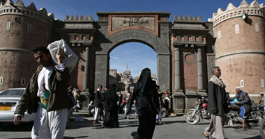 مقتل 43 مدنيا فى قصف للمتمردين على مدينة عدن