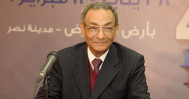 تفاصيل وفاة الروائى و الكاتب الكبير بهاء طاهر  بعد صراع مع المرض.. فيديو