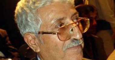فى الشعر والنقد.. تعرف على الأعمال الكاملة للشاعر اليمنى عبد العزيز المقالح
