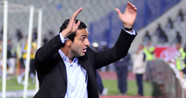 ميدو يقود "مستبعدى" الزمالك من المدرجات