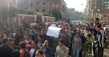 بالصور.. إصابة العديد من المتظاهرين بالاختناق فى الدقهلية