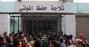 بالصور.. مشادات بين الأمن وأهالى الضحية الثالثة بالسويس