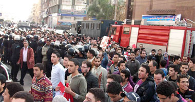 50 ألف متظاهر بالمنصورة يطالبون بمحاسبة النظام 