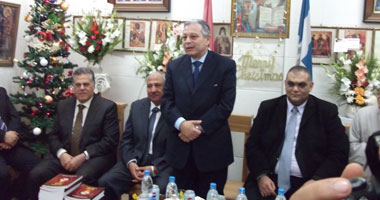  محافظ دمياط يشارك الأقباط احتفالات عيد الميلاد المجيد 