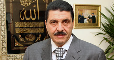 الموظف وزوجته استوليا على 3 ملايين بزعم توظيفها
