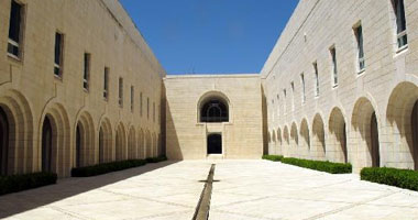 نائب رئيس المحكمة العليا الإسرائيلية يستقيل من منصبه