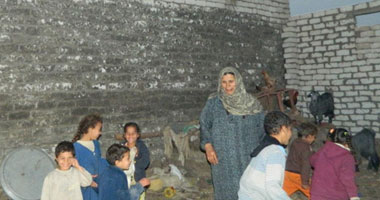 قافلة مساعدات من مجموعة فرق شبابية للعزب الفقيرة بالفيوم