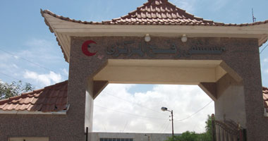 ممرضات رفح يعتصمن أمام محافظة شمال سيناء ويطالبن بإلغاء العمل الليلى