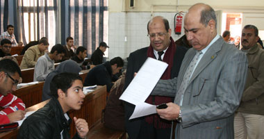 رئيس جامعة كفر الشيخ: إلغاء المذكرات بالكليات والتحول إلى الكتب المرجعية