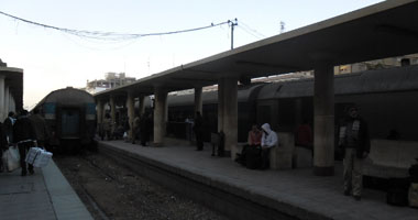 مصرع شاب تحت عجلات القطار بأسوان