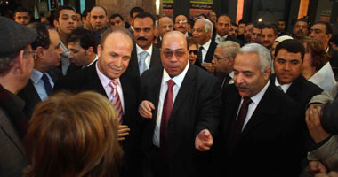 بالصور.. افتتاح اول معرض كتاب بعد الثورة