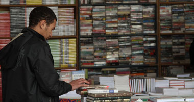  حفل لتوقيع "ظرفاء الفيس بوك" و"الدولة البوليسية" بالمعرض