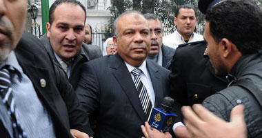 الكتاتنى يطالب بحضور "الجنزورى" ووزراء الصحة والعدل والداخلية