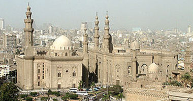 السلطان حسن والرفاعى.. طعم التراويح بين الفخامة والتصميمات والتاريخ