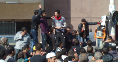 أهالى أتميدة يقطعون الطريق بعد مصرع سائق لرفض الإسعاف نقله للمستشفى