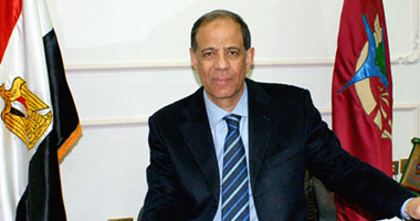 نائب يلتقى رئيس جامعة الفيوم لمد خدمة مستشفى الطوارئ