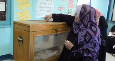 إقبال كثيف من المواطنين بـ"المطرية" للإدلاء بأصواتهم