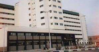 فريق مستشفى دمنهور ينجح فى استخراج إبرة من مجرى البول لشاب فى البحيرة