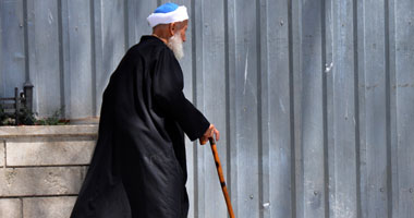 نرصد ادعاء 5 مواطنين أنهم "المهدى المنتظر".. الأول حرر محضرا يتهم مبارك عقب سقوطه بتدمير البلاد.. وآخر أباح تبادل الزوجات..وثالث يتعاطى البانجو..والرابع "خاله المسيخ الدجال".. والخامس يريد لقاء الرئيس