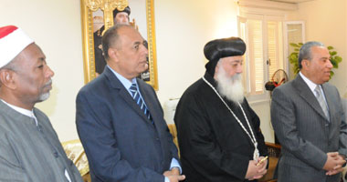  محافظ أسوان يهنئ الأقباط بعيد الميلاد 