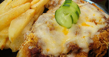   دجاج البارميزان بصوص المارينارا