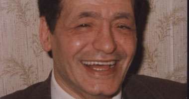 غدًا.. ذكرى رحيل الشاعر عبد الوهاب محمد صاحب رائعة أم كلثوم "حب إيه"