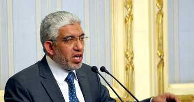 وزير النقل غادر إلى تركيا لبحث دعم التعاون فى مجال النقل