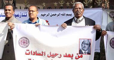 بالصور.. بدء توافد أهالى النوبة على "الشورى" لتنظيم وقفتهم الاحتجاجية