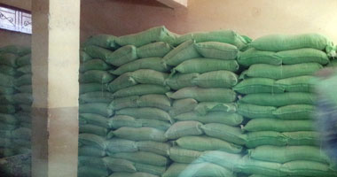 ضبط طن و350 كيلوجراما من الدقيق المدعم قبل بيعها فى السوق السوداء