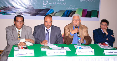 دعوة تطالب المثقفين بالتكاتف لتغيير الواقع للأفضل